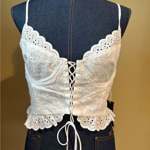 West of Melrose Size L white cropped